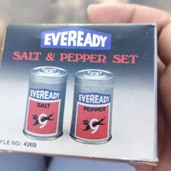 Eveready Salt And Pepper Shakers