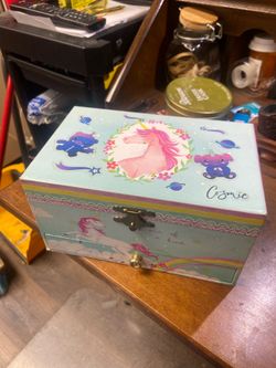 Music unicorn jewelry box