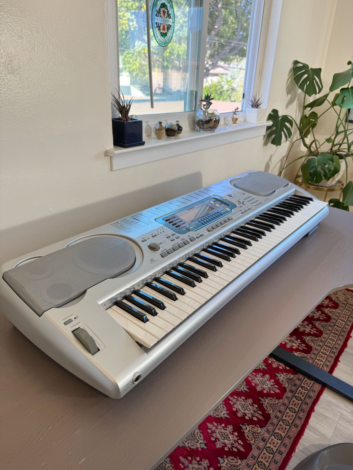 Casio WK-3000 76-Key Portable Digital Keyboard