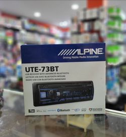 Alpine UTE-73BT Mech-Less Digital Media Receiver with Bluetooth® Wireless Technology