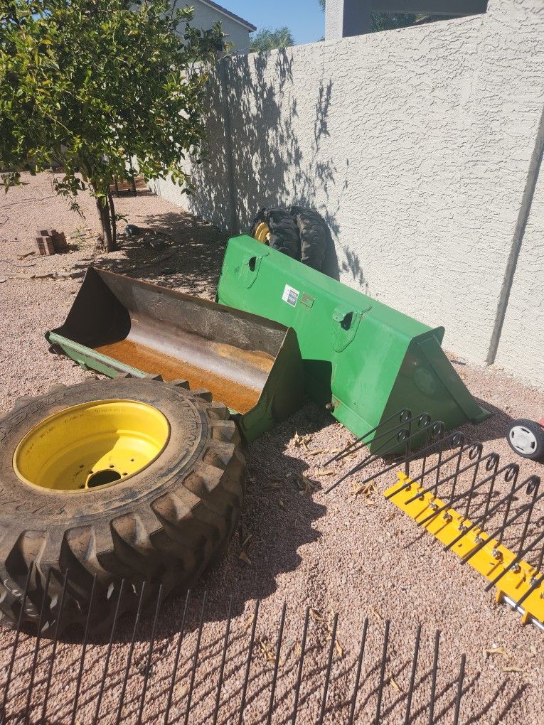 John Deere Buckets