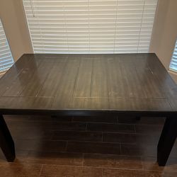 Dining Table—seats 6–P/U Old River & Harris