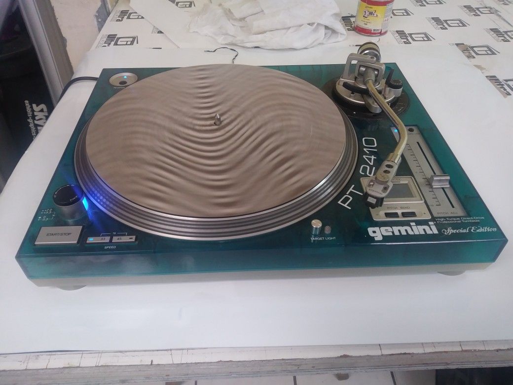 2 Gemini Pt-2410 Special Edition High Torque Direct Drive Professional Turntable