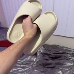 Yeezy Slides
