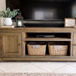 Rustic Farmhouse Tv Stand 