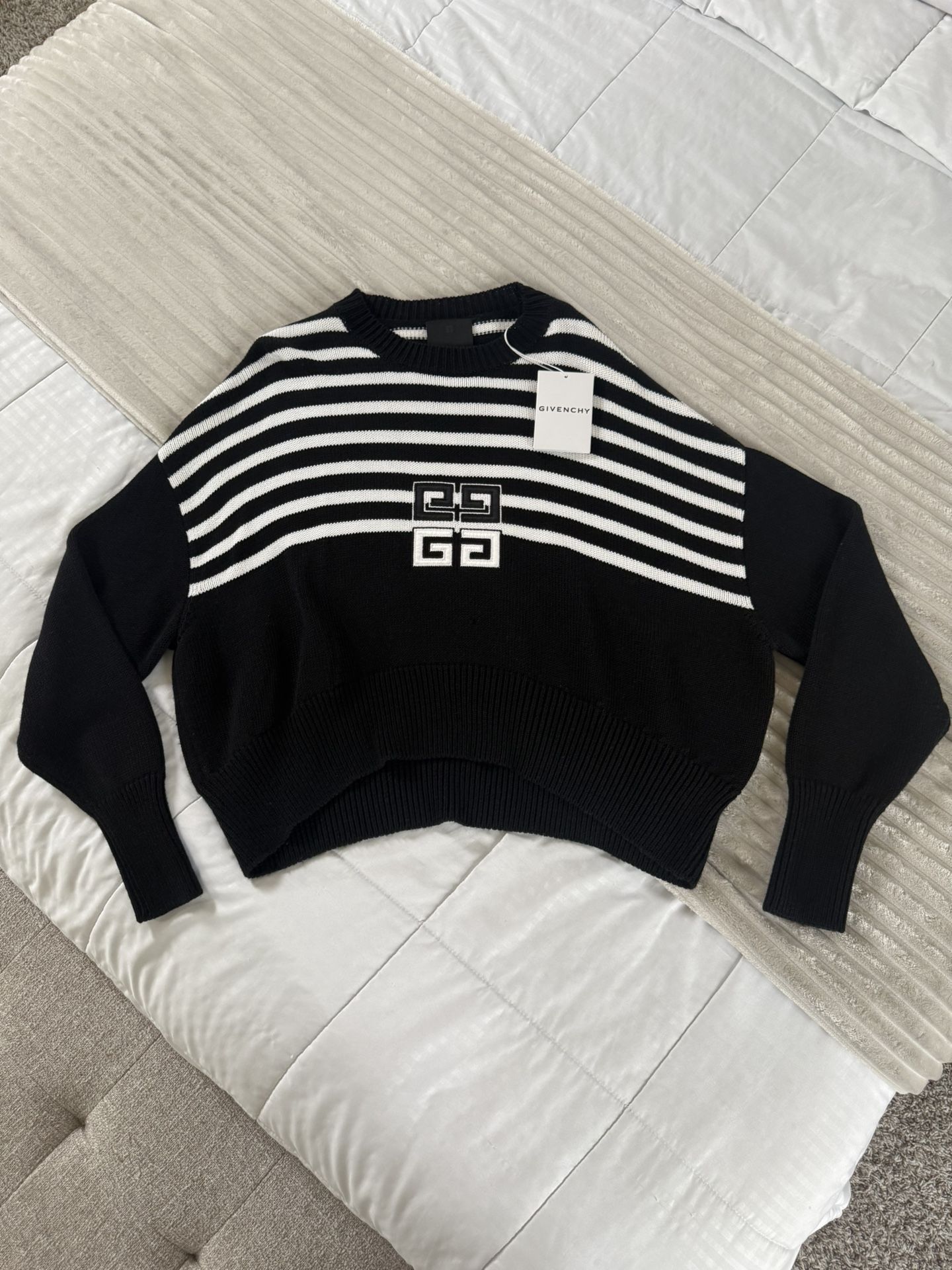 Women’s Givenchy Sweater
