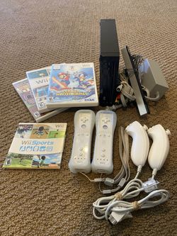 Wii sports/mario sonic games bundle