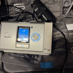 ResMed AirCurve 10 VAuto Breathing Machine – Like New + Travel Bag
