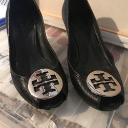 Tory Burch Open Toe Shoe Black 