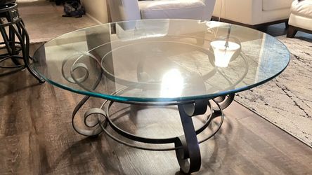Round thick glass coffee table