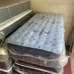Twin XL Size Mattress Pillow Top 14” Stearns & Foster Estate Collection Factory Fresh & Sealed in Plastic Same Day Delivery