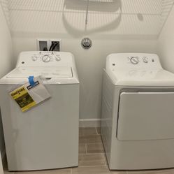 New Washer Dryer Set 