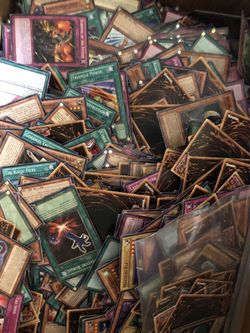 1000+ Yugio Trade Cards (Rare Cards Included)