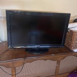 Panasonic 32” TV