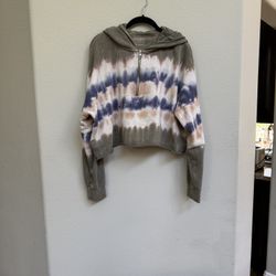 Cropped Tye Dye Hoodie