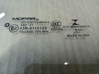 Brand New OEM/MOPAR Front Right Door Glass for Jeep Wrangler & Gladiator