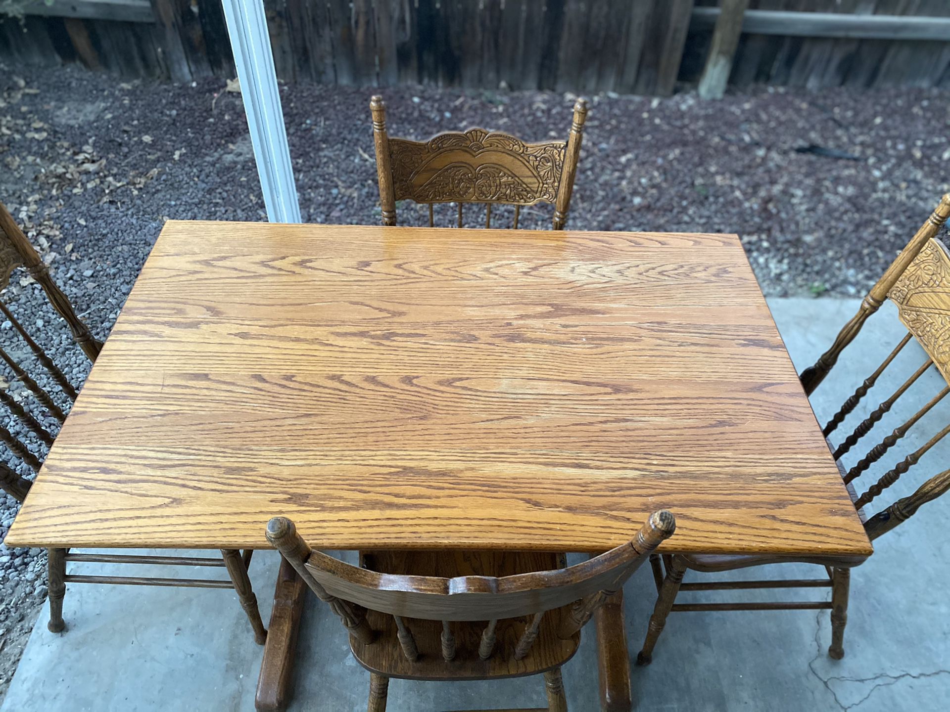 Kitchen Table Set/Dining Table Set
