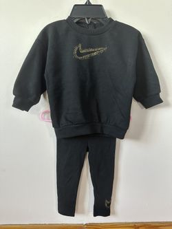 Nike Fleece Crew & Leggings Set