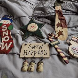 Christmas Decorations $12 For All