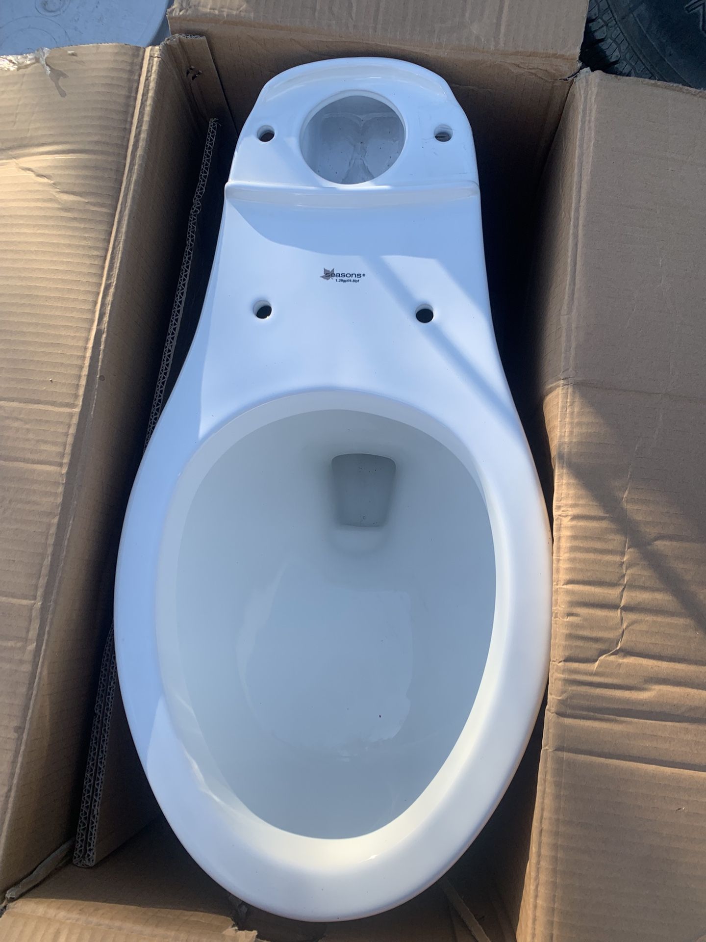 Toilet Bowl Only Season 1.28 gpf/4.8 Lpf Condition New.