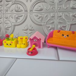 Shopkins Happy Places Welcome Pack 'Home Improvements' - Puppy Patio
