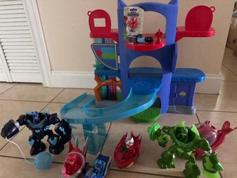 PJ MASK HQ and action figures. Catboy/Ghekko robots