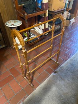 Vintage Wooden Rack for Quilts, Towels or Blankets