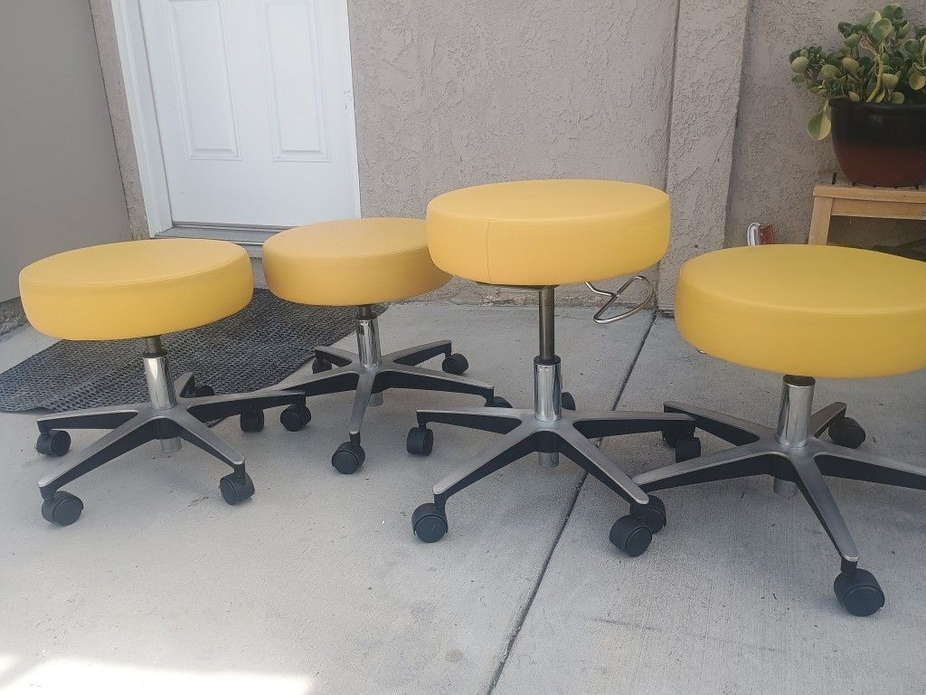 4 New Stools