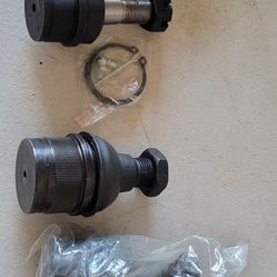99-19 Ford F-250, F-350, F-450 ,F-550/Dodge Ram 2500 Front Upper And Lower Ball Joint