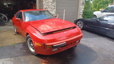 1985 Porsche 944 PROJECT