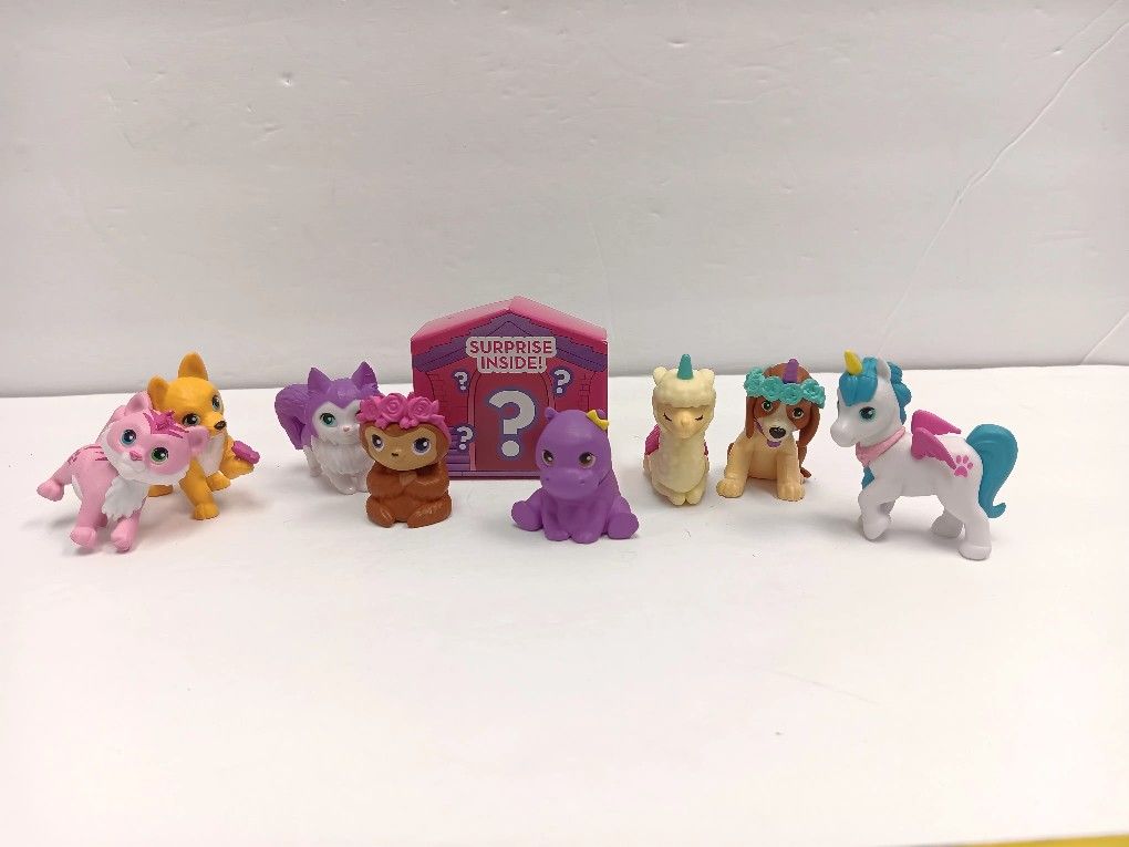 Barbie Friends NEW Play Set For Sale