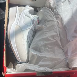 Women’s Nike Waffle Debut 