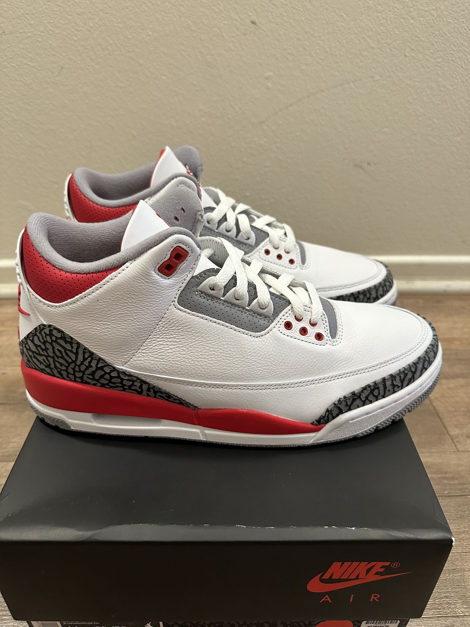 New Men’s Jordan 3 Fire Red