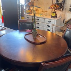 Wood Table W Chairs 