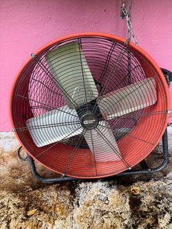 Comercial electric Fan 24”