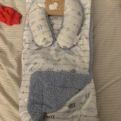 Baby Blanket With Neck Pillow Set