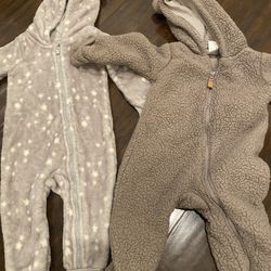 Baby bear Onesies 6-9mo 