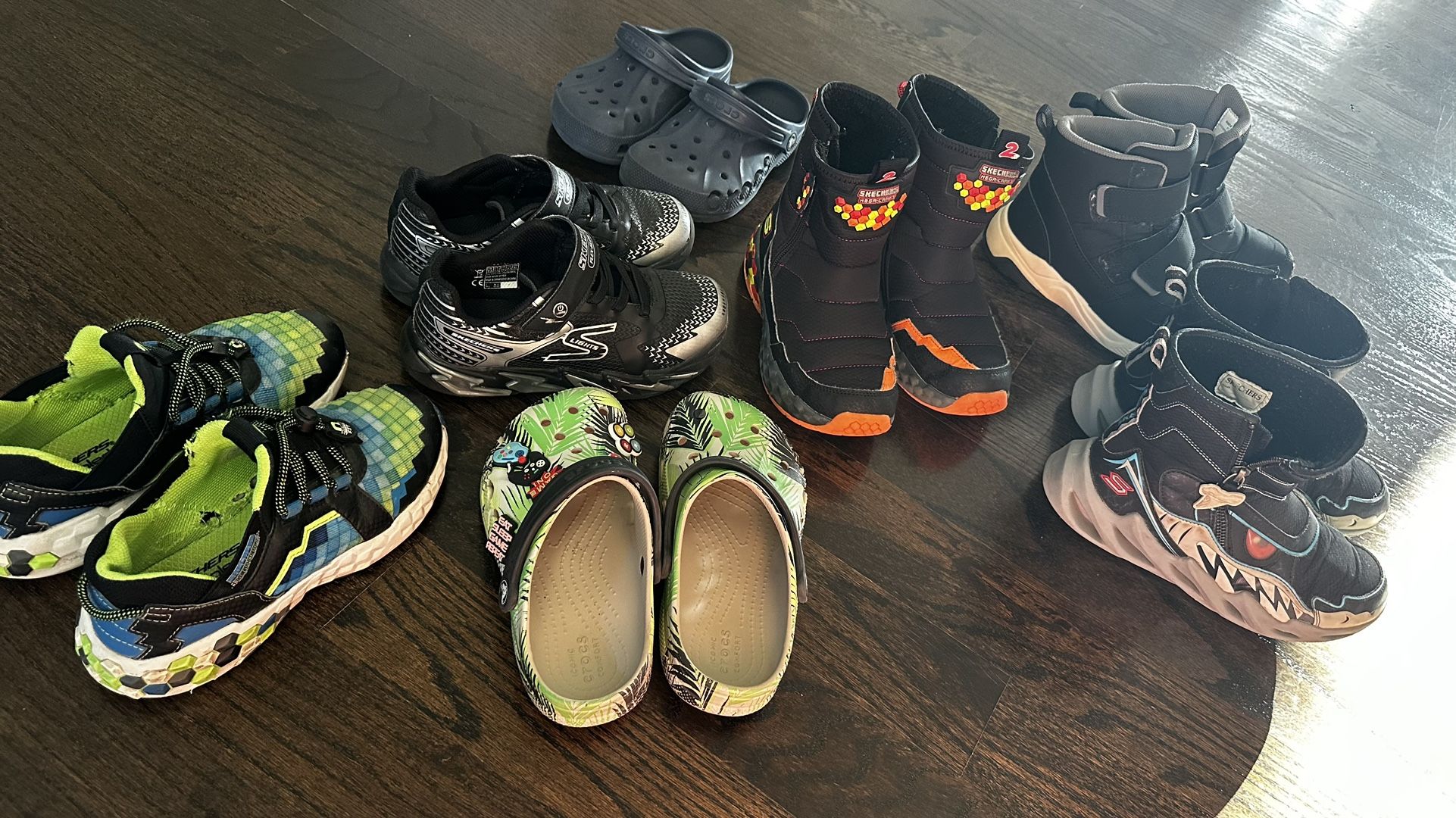 7 Shoes For Boy, Size 2
