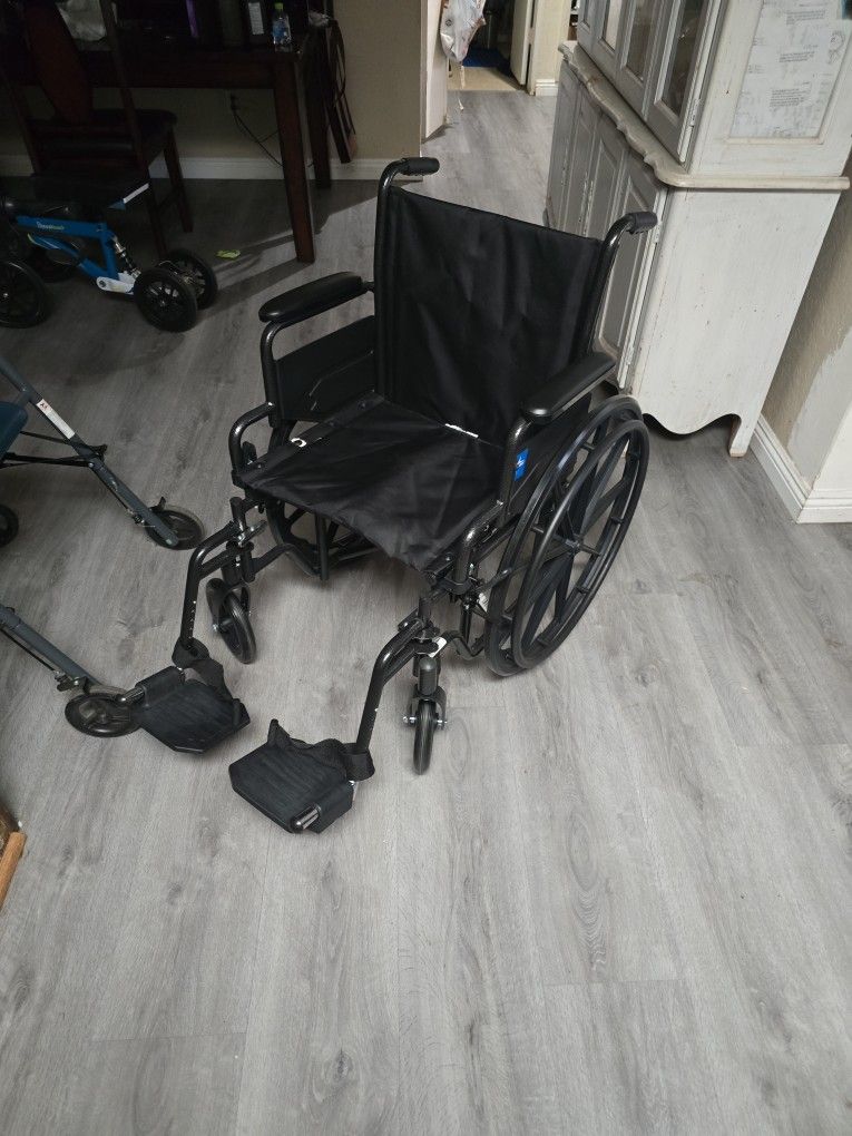 Medline guardian wheelchair. Very nice condition
