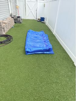 Solar pool cover