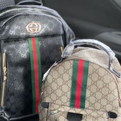 Good Quality Backpack 🎒/mini BCk Pack 💖🤍👜