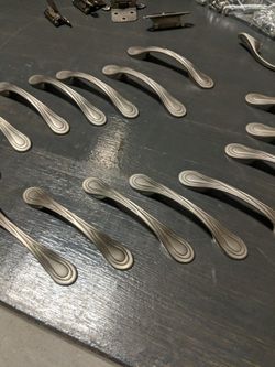 Lot Of 17 Cabinet Pull Handles With Hinges