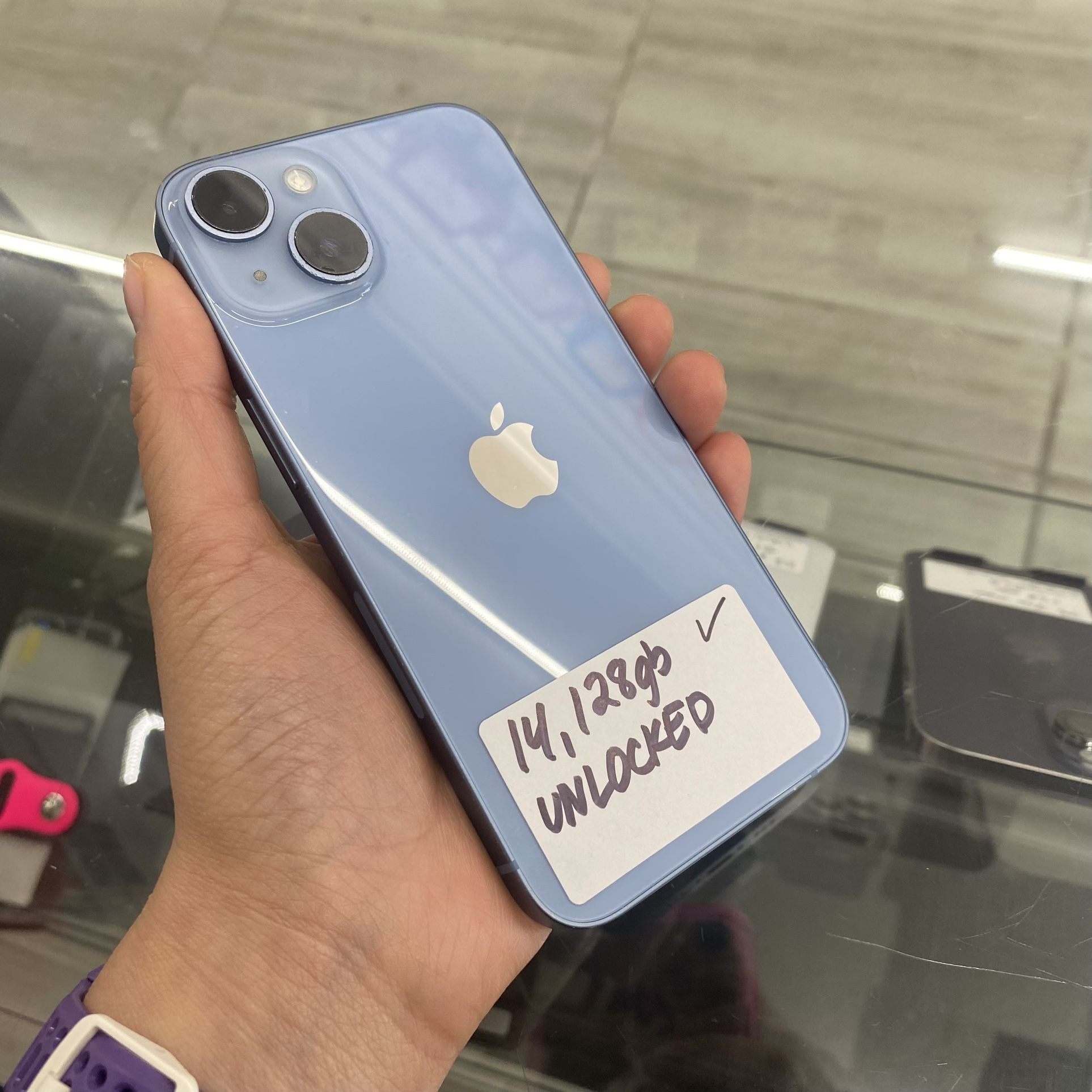 Blue Apple iPhone 14, Unlocked. Cheap $50 Down With Approval