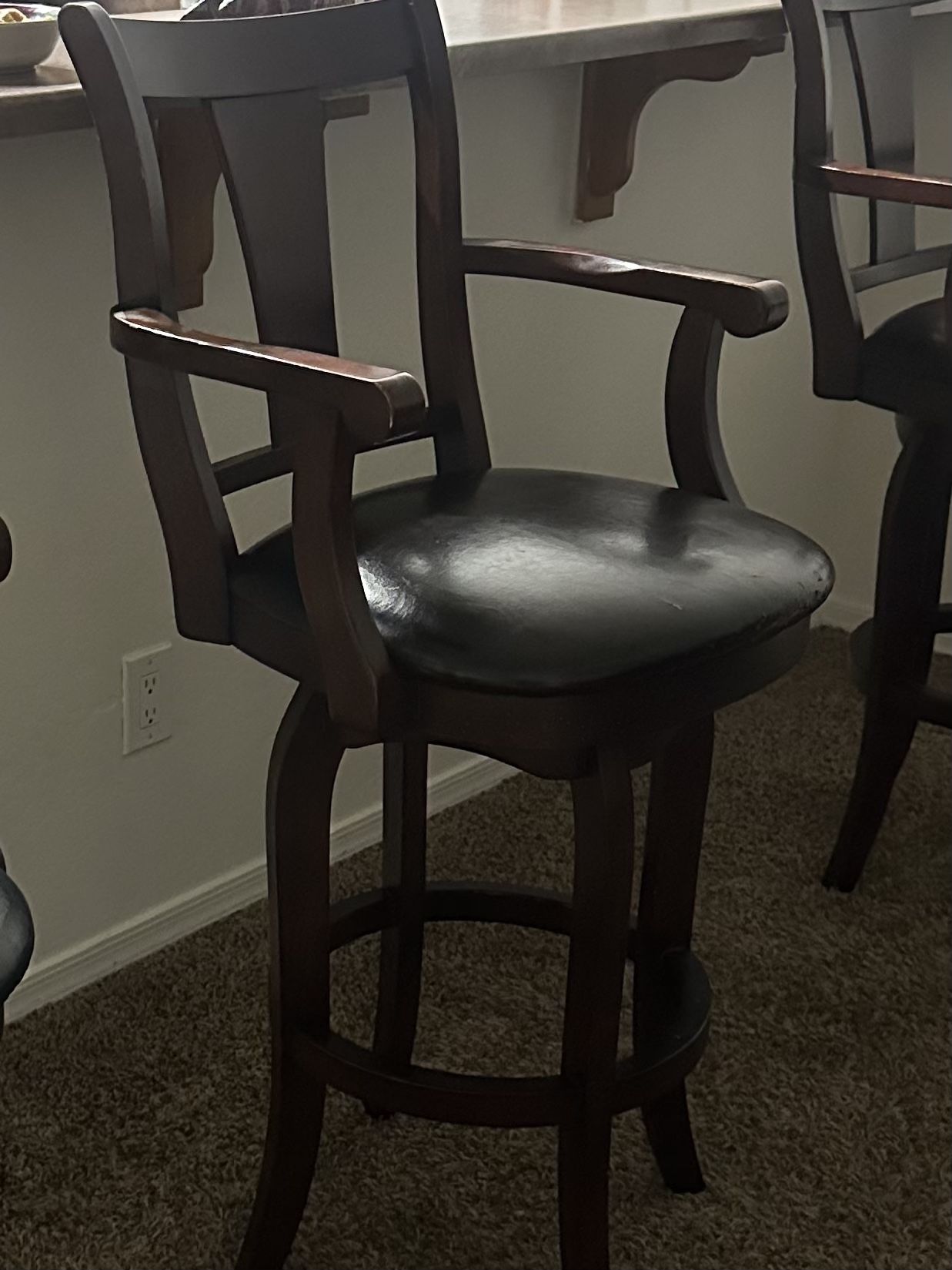 2 Bar Stools