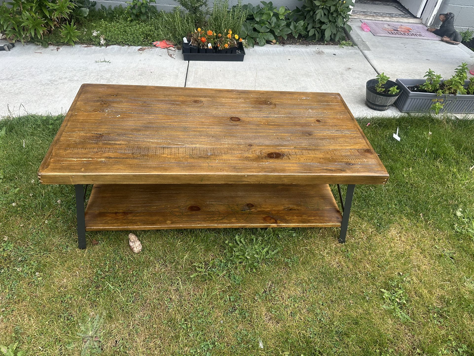Free Coffee Table