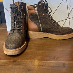 Michael Kors Women’s Boots 