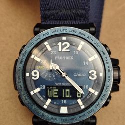  PRO TREK SAPPHIRE CRYSTAL THOUGH SOLAR TRIPLE SENSOR 