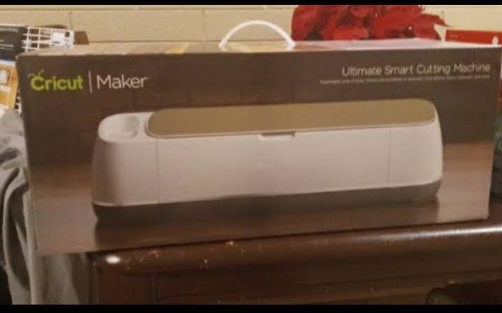 Brand New Cricut Ultimate Cutting Machine 