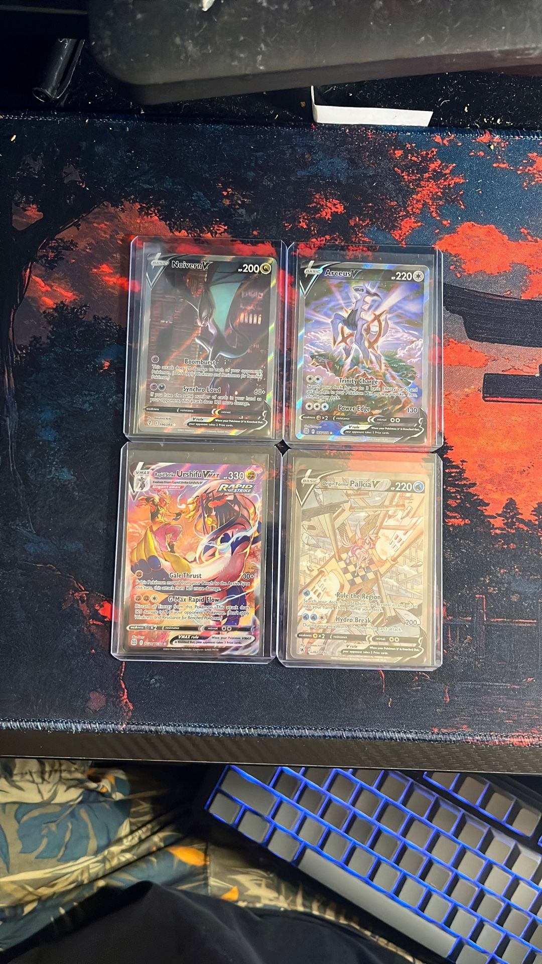 Noivern / Arceus / Urshifu / Palkia