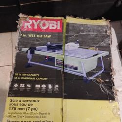 RYOBI 7in Wet Tile Saw